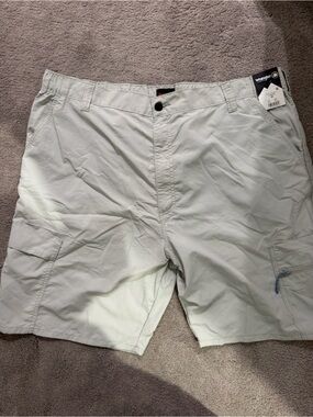 Wrangler ATG All Terrain Gear Mens Beige Nylon Cargo Shorts 42